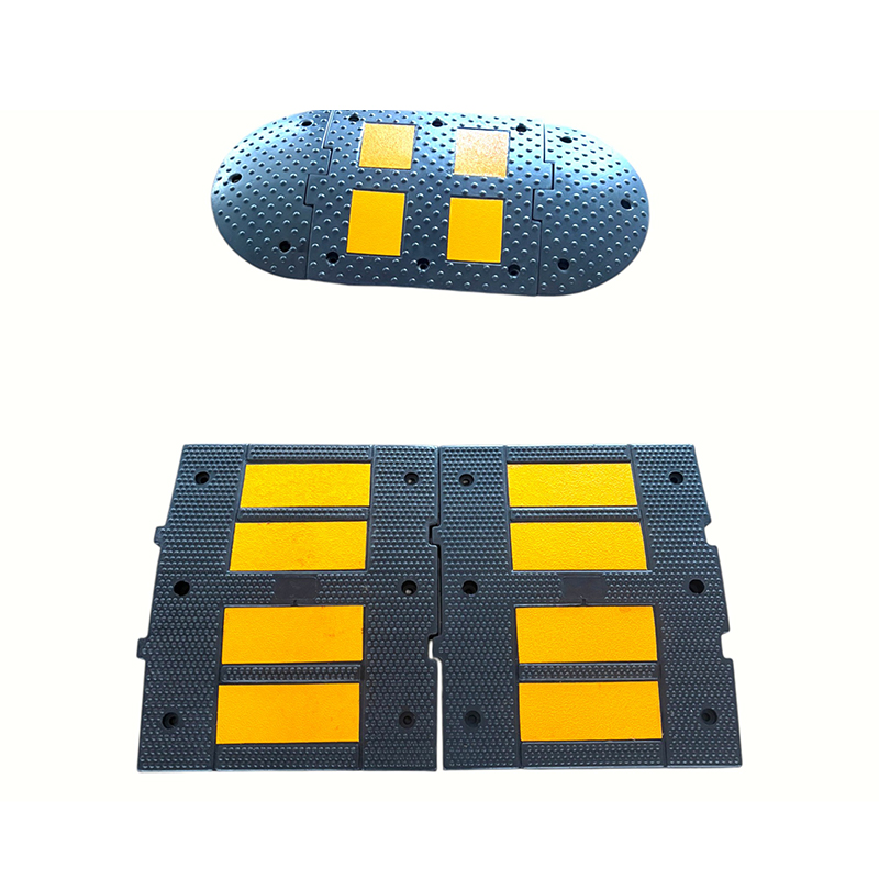 Európske štandardné modulárne do seba zapadajúce gumené rýchlostné nárazníky s vysokou hustotou Európske štandardné modulárne do seba zapadajúce gumené rýchlostné nárazníky s vysokou hustotou