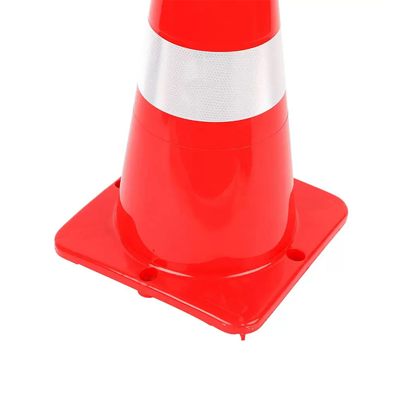 Plastový dopravný kužeľ z LDPE so širokým telom a reflexnými goliermi