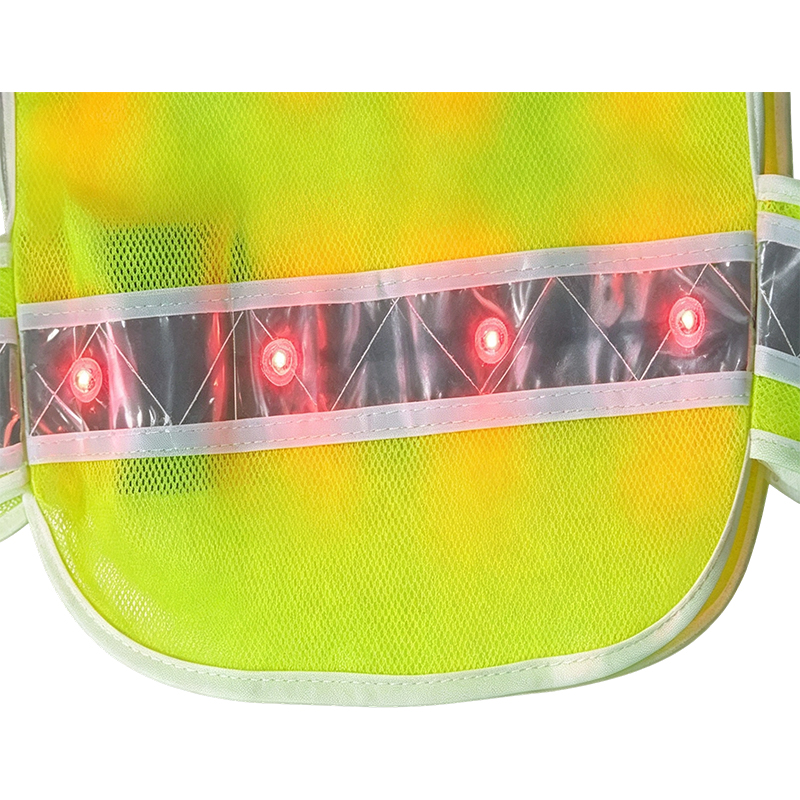 Aktívna osvetlená LED reflexná bezpečnostná vesta